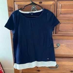 Tommy Hilfiger Women’s Blue Top With White Lace at Bottom Size Large EUC
